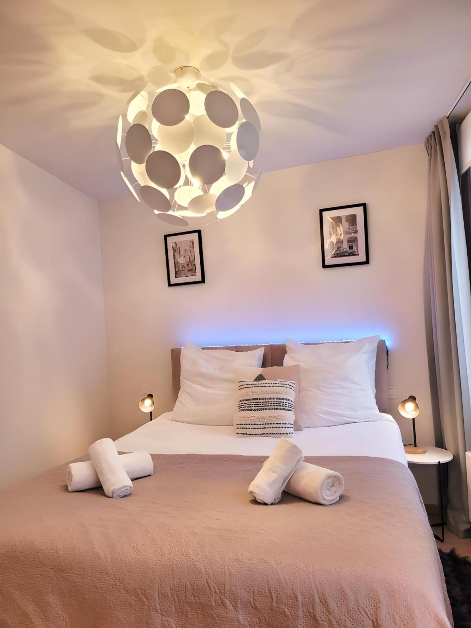 Grand Sablon Stylish Brussels City Center Apartment Exterior photo