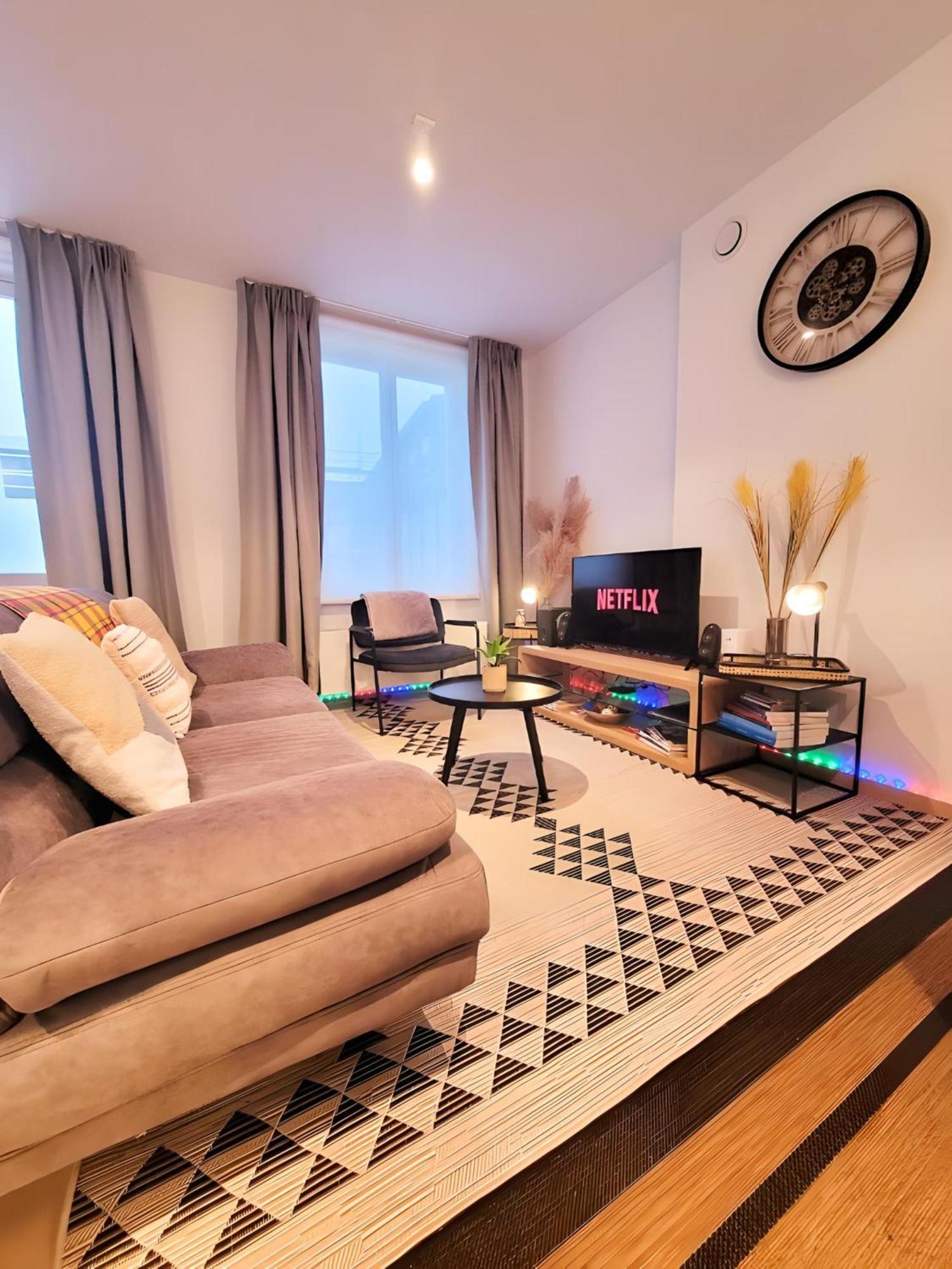 Grand Sablon Stylish Brussels City Center Apartment Exterior photo
